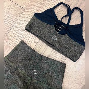 Beyond Yoga Moss Green Sports Bra and Leggings (Small)